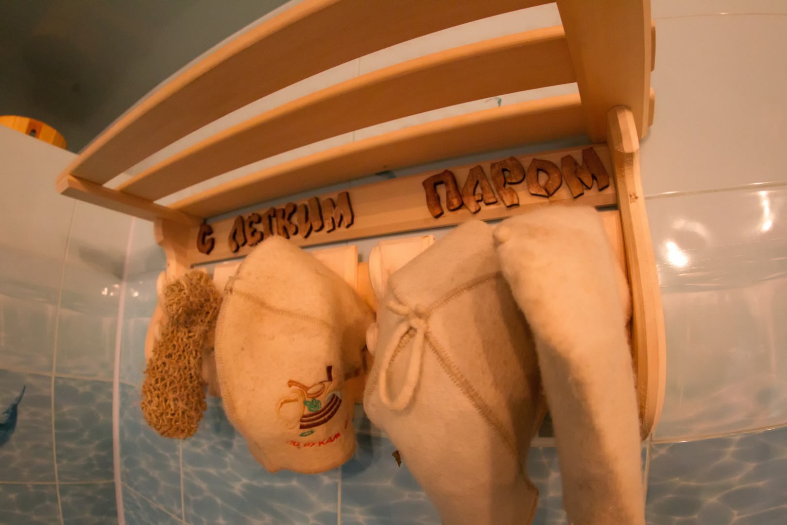 Коттедж с баней и бильярдом